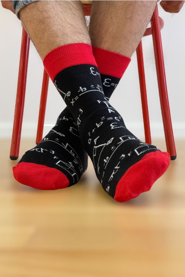 UNISEX ΒΑΜΒΑΚΟΛΥΚΡΑ ΚΑΛΤΣΑ ΜΕ ΣΧΕΔΙΟ ΤΥΠΟΙ ΜΑΘΗΜΑΤΙΚΩΝ