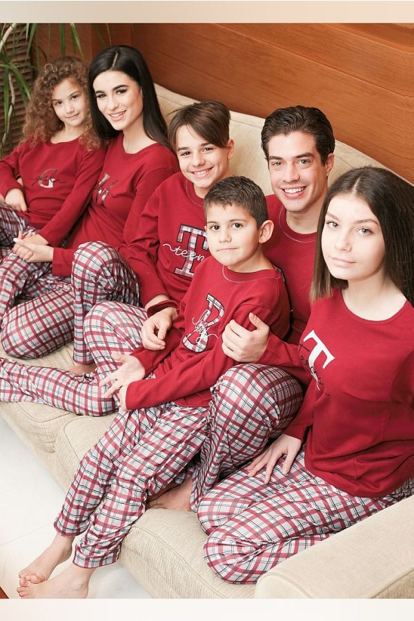 ΚΟΡΙΤΣΙΣΤΙΚΗ ΕΦΗΒΙΚΗ ΠΙΤΖΑΜΑ ΜΕ ΚΕΝΤΗΜΑ "TEEN" ΚΑΙ ΠΑΝΤΕΛΟΝΙ ΚΑΡΟ ΑΝΟΙΧΤΟ ΜΠΑΤΖΑΚΙ